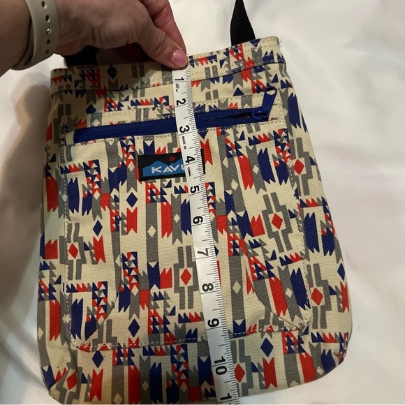 Kavu Red and Blue Crossbody Bag Vibrant Design - Picture 9 of 12